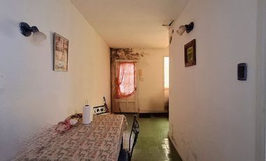 VENTA CASA 4 AMBIENTES CON DEPARTAMENTO Y GARAGE