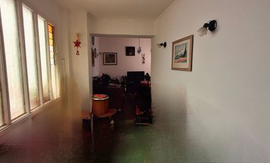VENTA CASA 4 AMBIENTES CON DEPARTAMENTO Y GARAGE