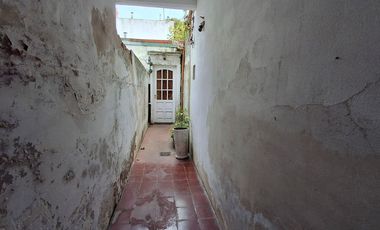 VENTA CASA 4 AMBIENTES CON DEPARTAMENTO Y GARAGE