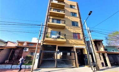 DEPTO 2 AMBIENTES C/ COCHERA EN ALQUILER EN TIGRE