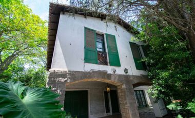 Casas en venta en Villa Elisa con 4 dormitorios