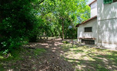 Casas en venta en Villa Elisa con 4 dormitorios