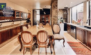 Casa en Arriendo en alonso ovalle 196