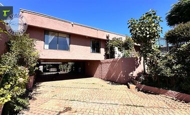 Casa en Arriendo en alonso ovalle 196