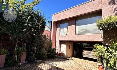 Casa en Arriendo en alonso ovalle 196