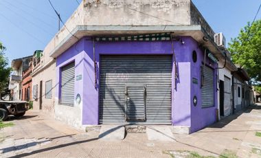 Venta en BLOCK de Casa, local  y garage a RECICLAR