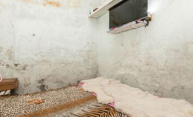 Venta en BLOCK de Casa, local  y garage a RECICLAR