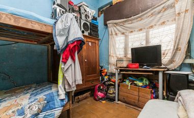 Venta en BLOCK de Casa, local  y garage a RECICLAR
