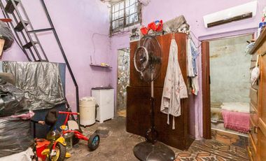 Venta en BLOCK de Casa, local  y garage a RECICLAR