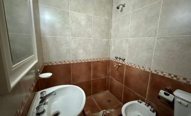 CASA EN VENTA 5 AMBIENTES  ALEJANDRO KORN