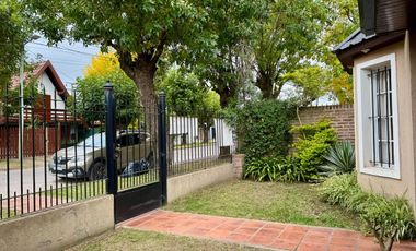 CASA EN VENTA 5 AMBIENTES  ALEJANDRO KORN