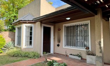 CASA EN VENTA 5 AMBIENTES  ALEJANDRO KORN