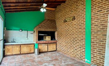 CASA EN VENTA 5 AMBIENTES  ALEJANDRO KORN
