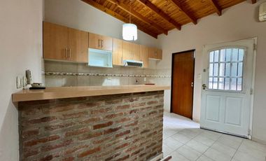 CASA EN VENTA 5 AMBIENTES  ALEJANDRO KORN
