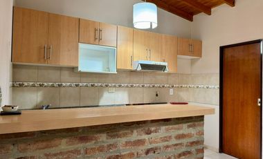 CASA EN VENTA 5 AMBIENTES  ALEJANDRO KORN