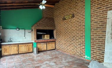 CASA EN VENTA 5 AMBIENTES  ALEJANDRO KORN