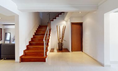 Casa 3 Dormitorios en venta en Berisso con Pileta
