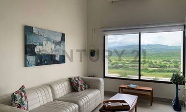 LUJOSO DEPARTAMENTO EN MONTECRISTI