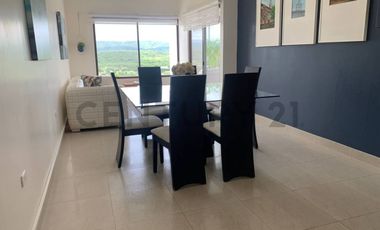 LUJOSO DEPARTAMENTO EN MONTECRISTI