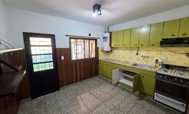 Casa en venta en Burzaco Este