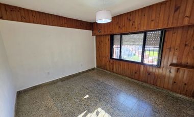 Casa en venta en Burzaco Este