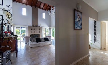 Venta Casa de 4 ambientes en Haras El Malacate
