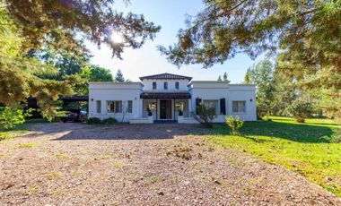 Venta Casa de 4 ambientes en Haras El Malacate