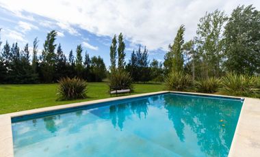 Venta Casa de 4 ambientes en Haras El Malacate