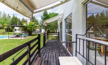 Venta Casa de 4 ambientes en Haras El Malacate