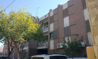Departamento de 3 dormitorios. 2do Piso, Capital