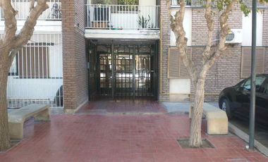 Departamento de 3 dormitorios. 2do Piso, Capital