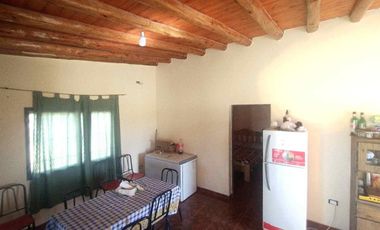 Finca de 78 hectareas con 3 cabañas. Albardon