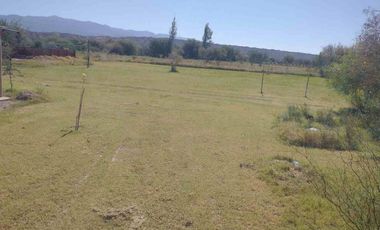 Finca de 78 hectareas con 3 cabañas. Albardon