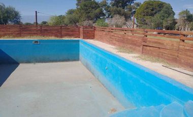 Finca de 78 hectareas con 3 cabañas. Albardon