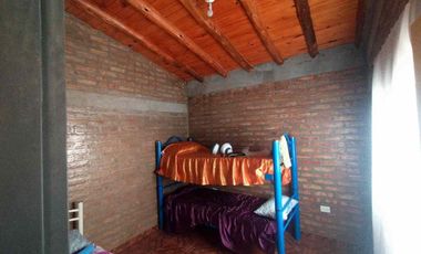 Finca de 78 hectareas con 3 cabañas. Albardon