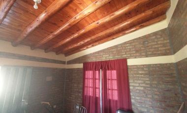 Finca de 78 hectareas con 3 cabañas. Albardon