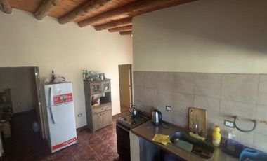 Finca de 78 hectareas con 3 cabañas. Albardon