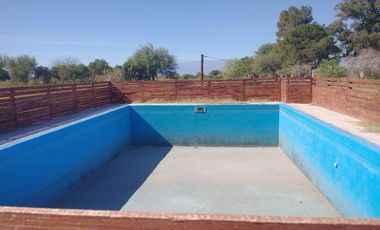 Finca de 78 hectareas con 3 cabañas. Albardon