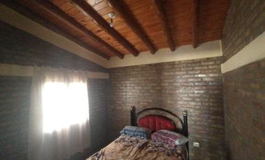 Finca de 78 hectareas con 3 cabañas. Albardon