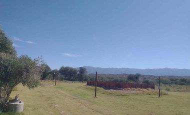 Finca de 78 hectareas con 3 cabañas. Albardon