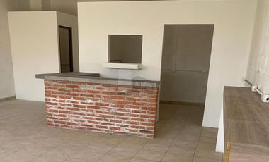 Local en Renta En Querétaro, El Condado Corregidora, en Plaza Comercial