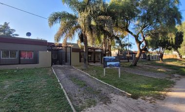 VENTA - CASA 2 HABITACIONES - ZONA SINDICATO DE COMERCIO