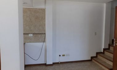 Duplex 4 ambientes Chile e Ituzaingo