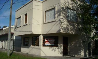 Duplex 4 ambientes Chile e Ituzaingo