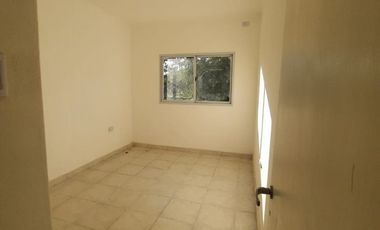 VENTA - CASA 3 HABITACIONES - ZONA SINDICATO DE COMERCIO
