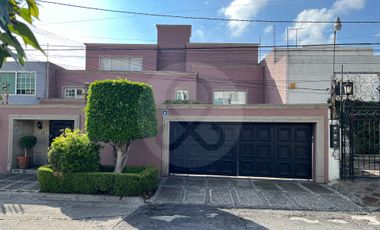 Casa en renta en Lomas de Tecamachalco