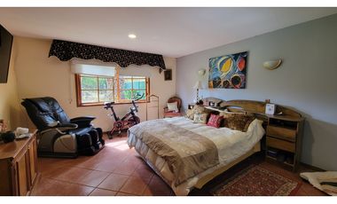 Venta Parcela con casa 5D 4B, piscina San Esteban.