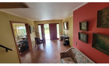 Venta Parcela con casa 5D 4B, piscina San Esteban.