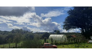 Oportunidad única en Puqueldón, Chiloé! Terreno con Vista al Mar