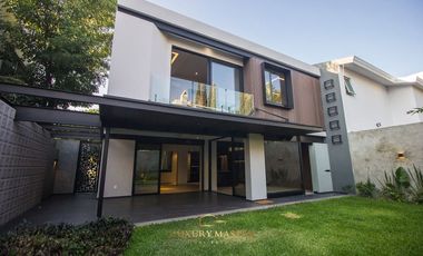 Casa de Lujo en Venta en Valle Real